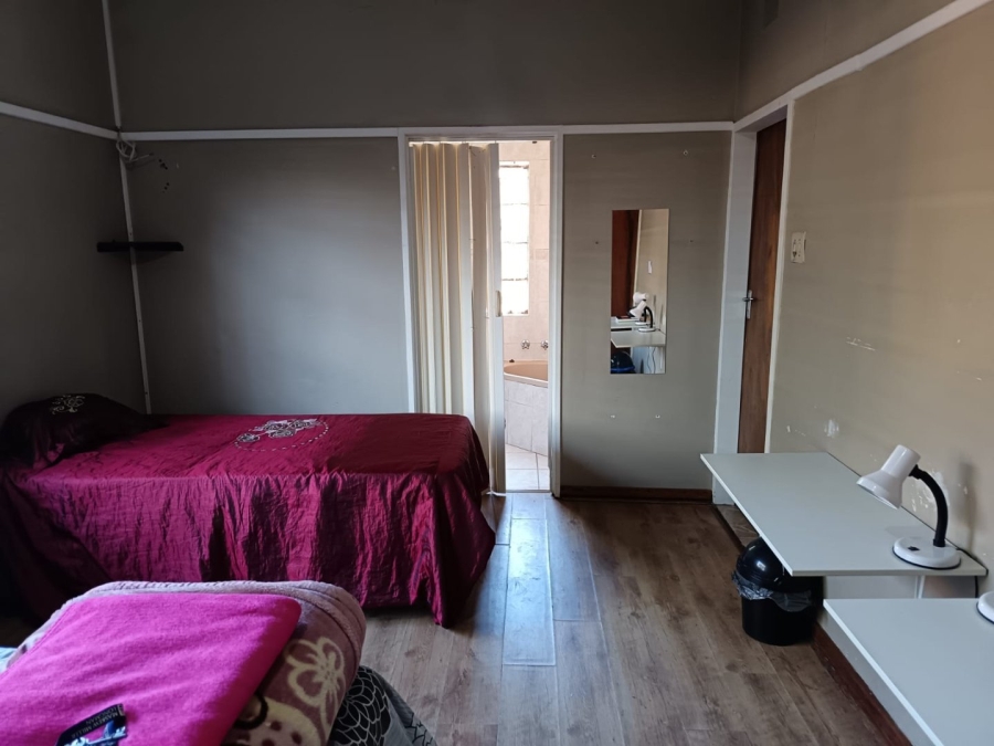 5 Bedroom Property for Sale in New Park Northern Cape